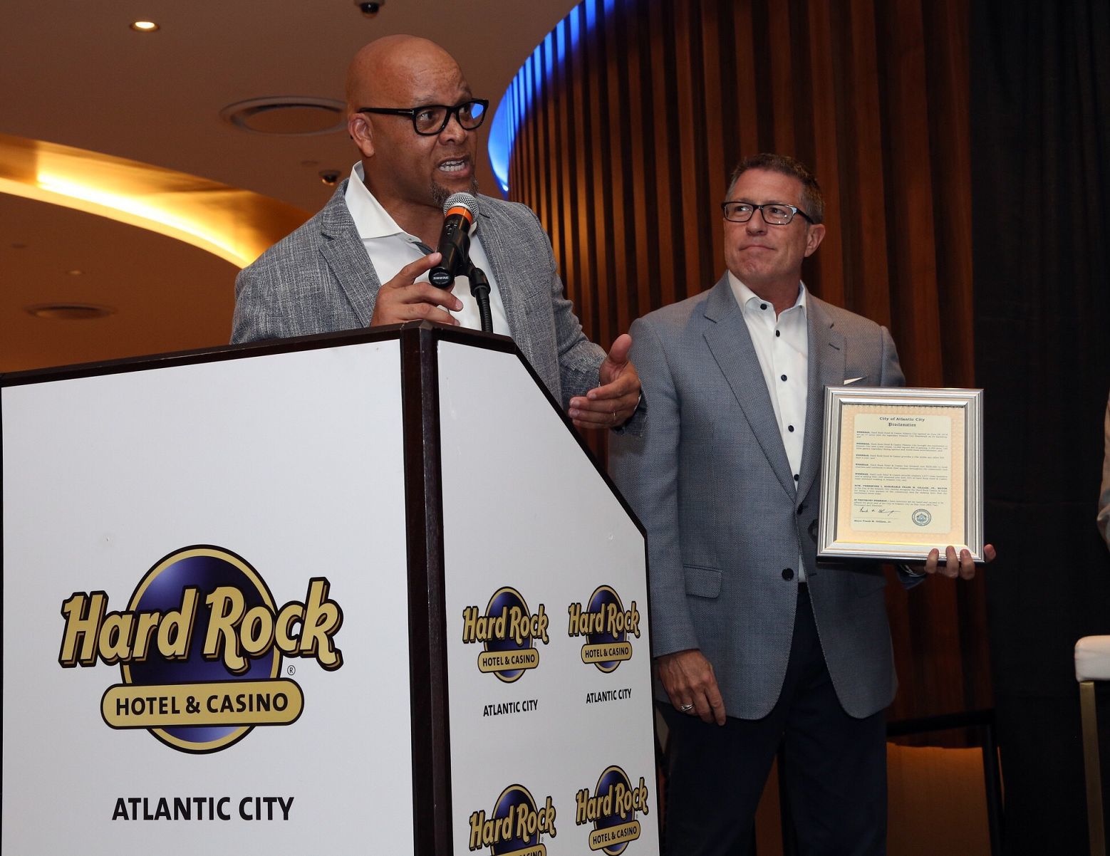 mayor_Hard Rock Day